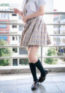 弱小英雄免费观看完整版