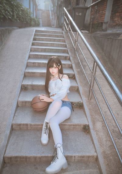 年轻的阿姨在线观看