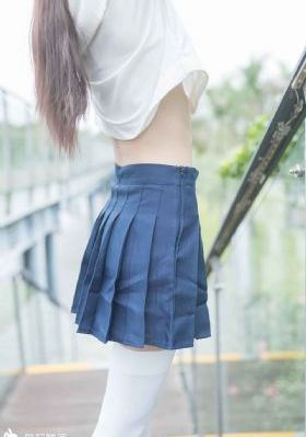 精品三级av