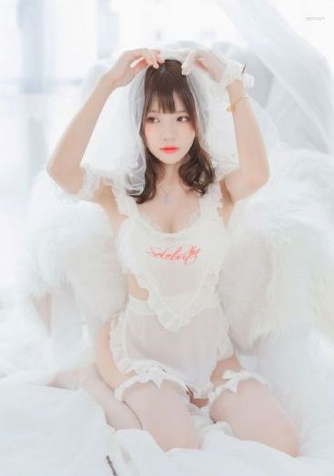 山中艳潭