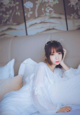年轻的邻居3在线观看
