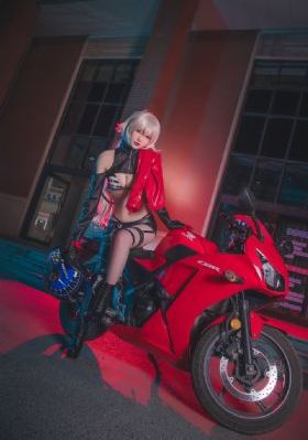 美丽女邻居2未删减版
